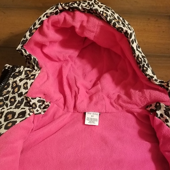 3T Leopard Hooded Puffer Jacket - Picture 7 of 10
